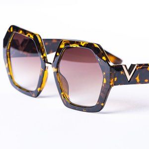 NEW Women's Luxury Stylish Modern Fashion Leopard Brown Big Frame Sunglasses